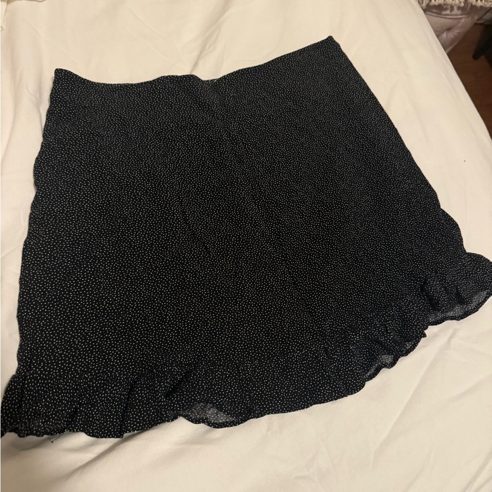 Black polka dot Abercrombie skirt